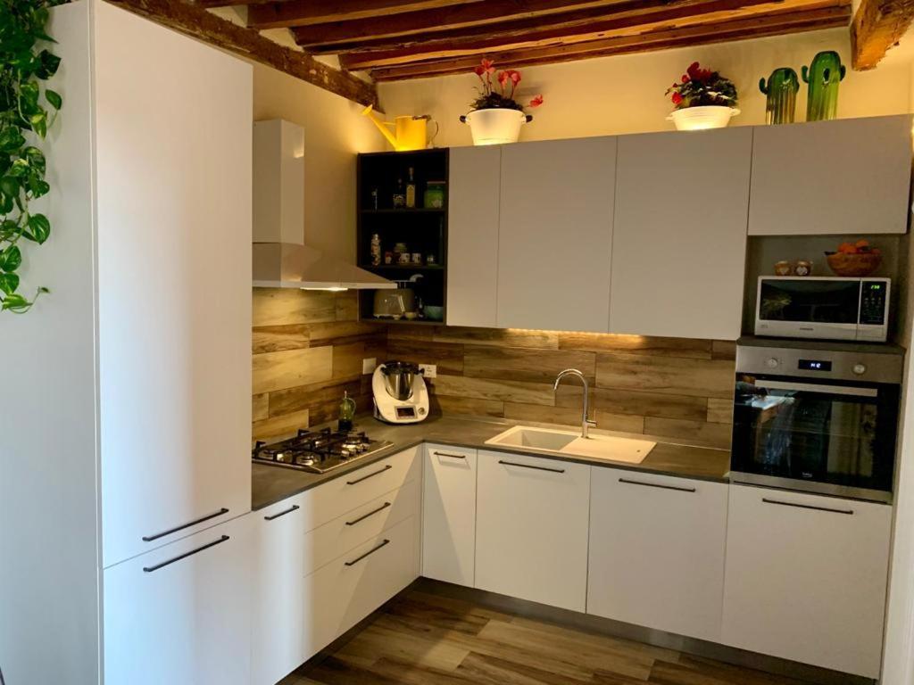 Ferienwohnung Casina Il Nido Di Lucca Exterior foto